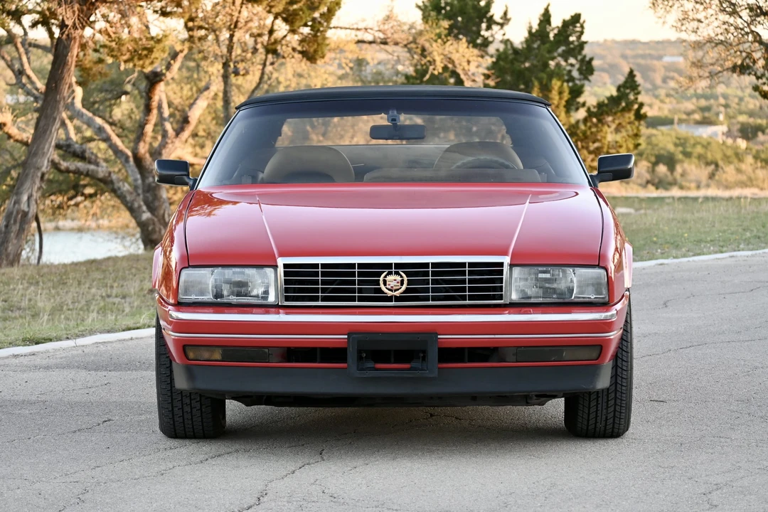 1991 Cadillac Allante - Image 28 of 31