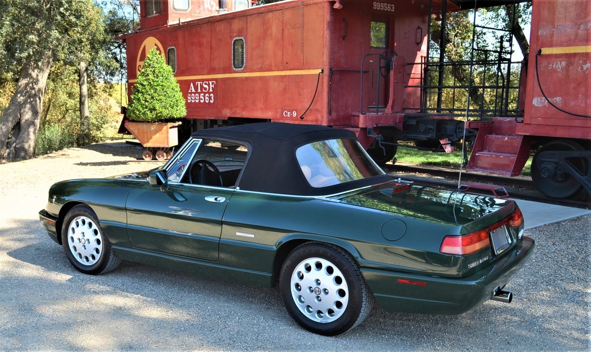 1992 Alfa Romeo Series 4 - Image 12 of 31