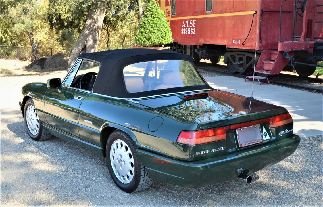 1992 Alfa Romeo Series 4 - Image 14 of 31