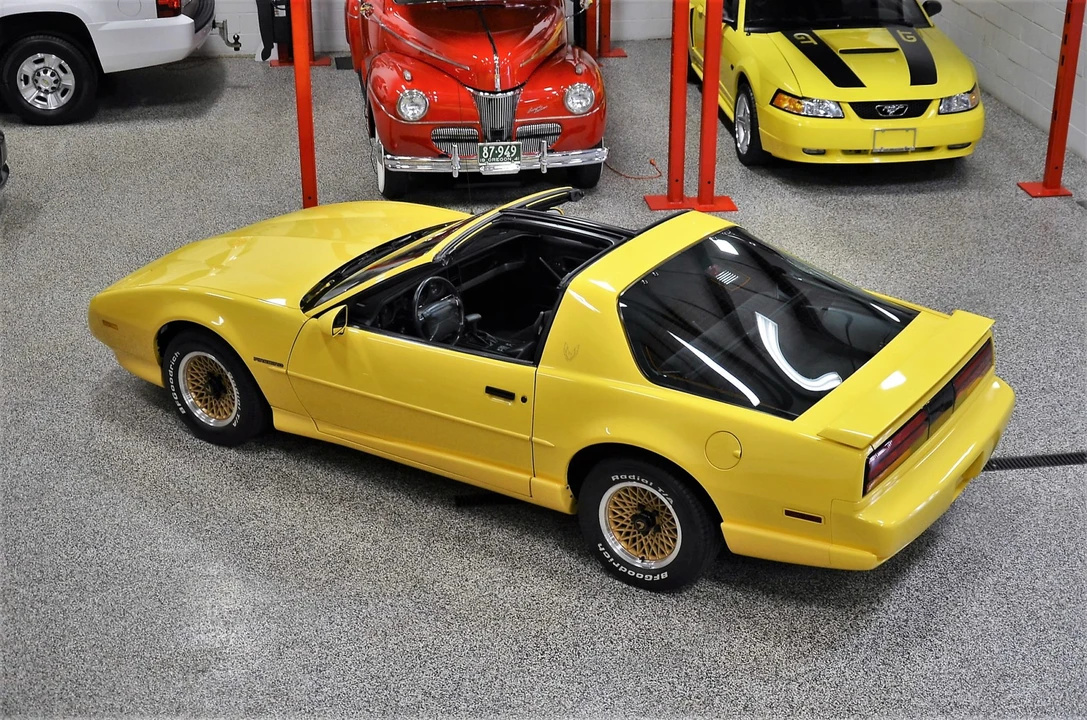 1992 Pontiac Firebird 3rd Gen - Image 28 of 31