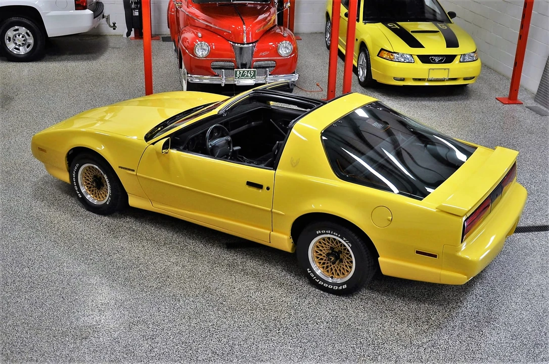 1992 Pontiac Firebird 3rd Gen - Image 27 of 31