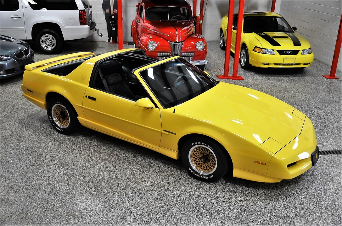 1992 Pontiac Firebird 3rd Gen - Image 12 of 31