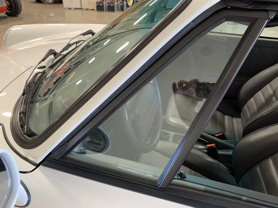 1992 Porsche 964 Carrera - Image 25 of 31