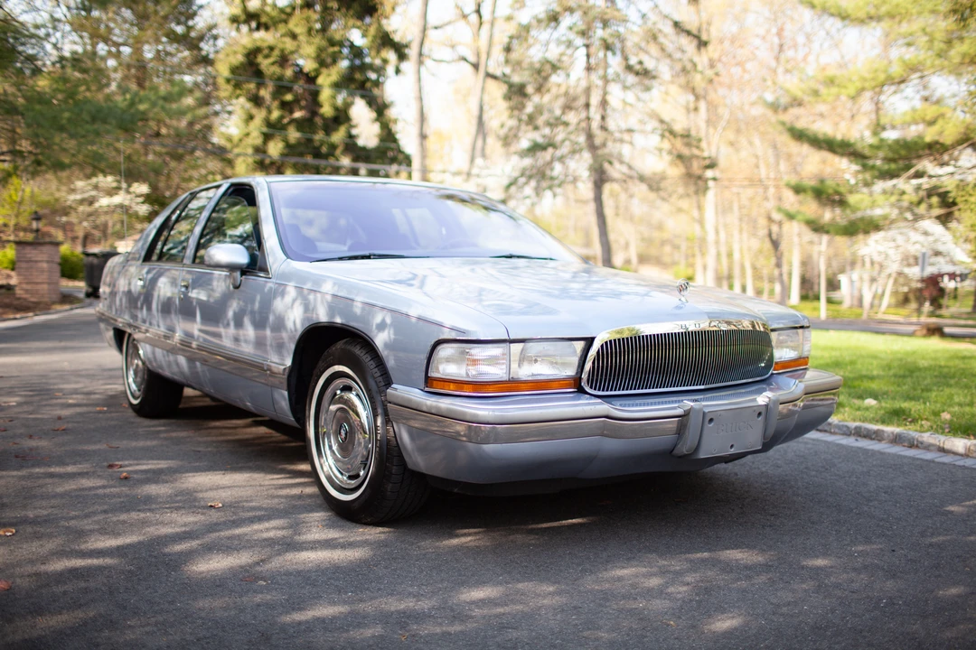 1994 Buick Roadmaster - Image 5 of 31