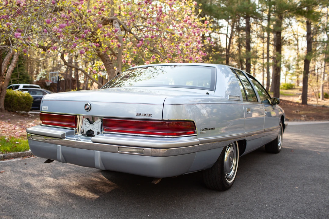 1994 Buick Roadmaster - Image 28 of 31