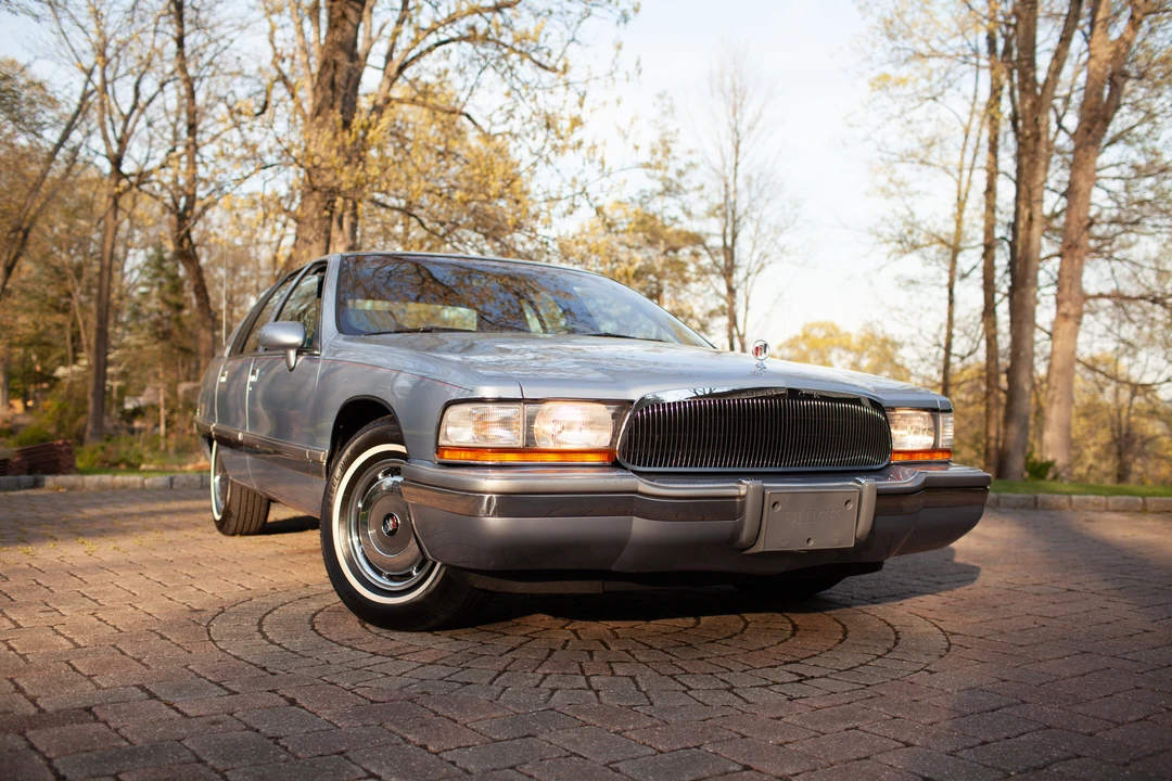 1994 Buick Roadmaster - Image 8 of 31