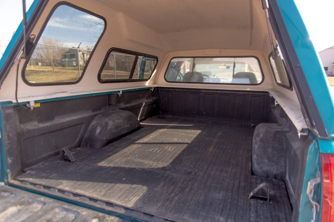 1994 GMC Sierra 1st Gen - Image 25 of 31