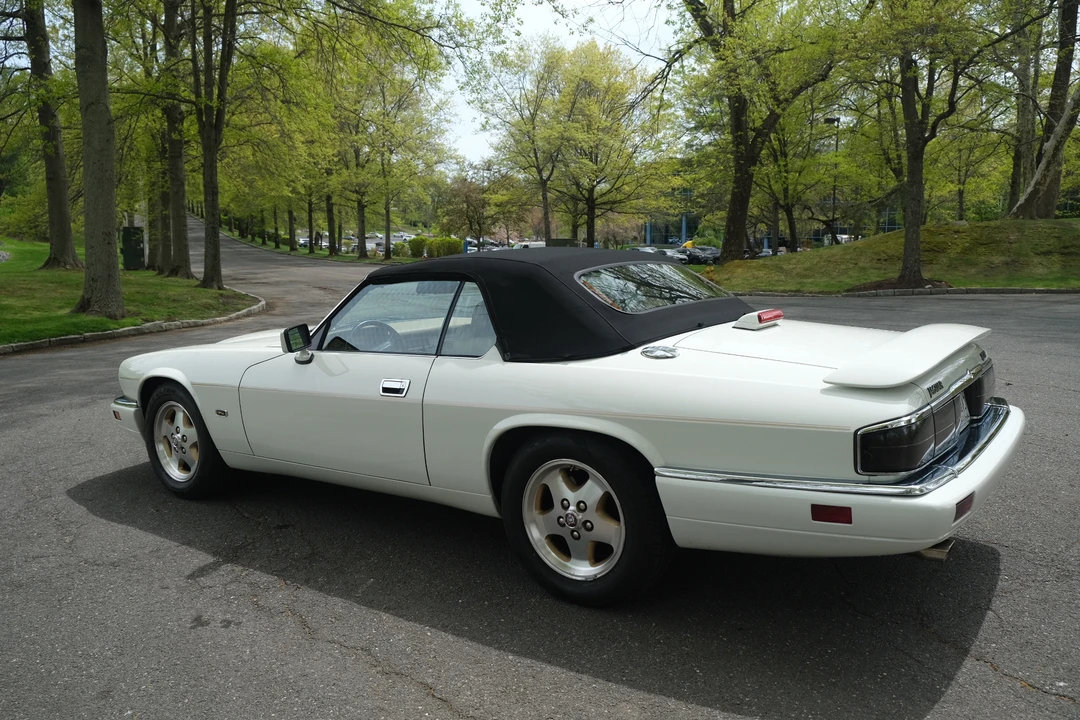 1994 Jaguar XJS Facelift V12 - Image 12 of 31
