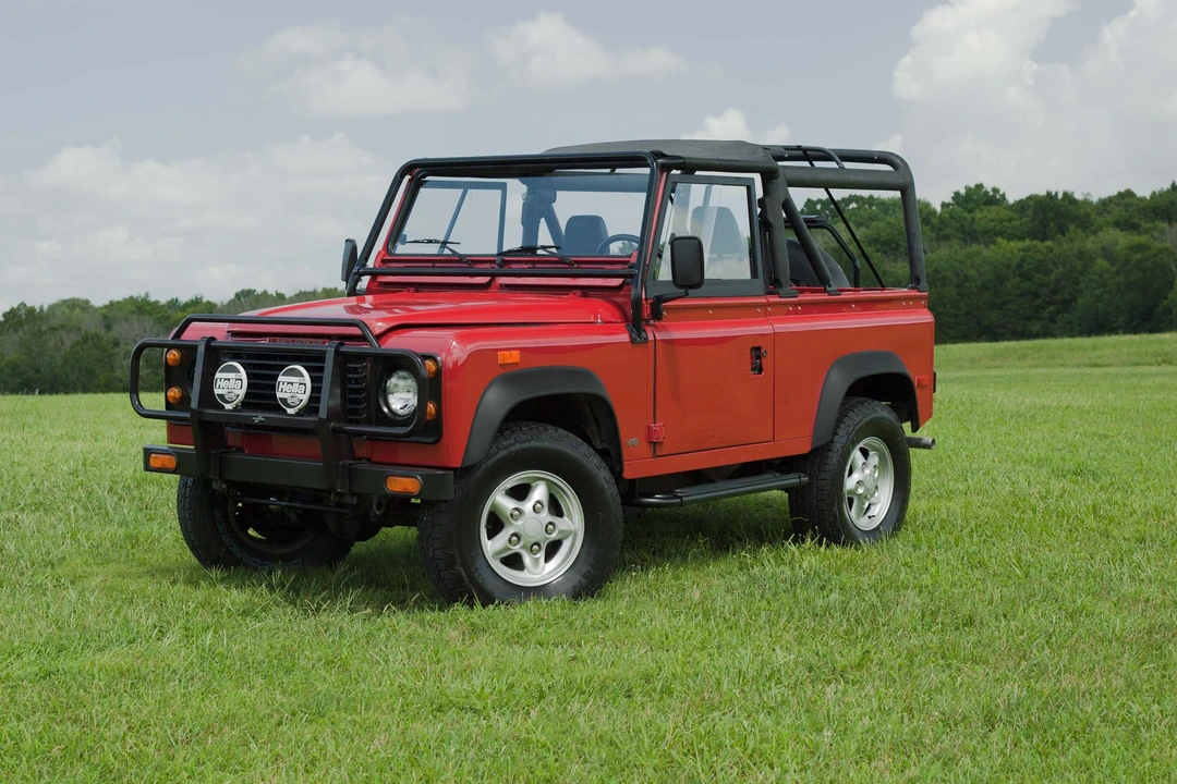 1994 Land Rover Defender 90 - Image 2 of 31
