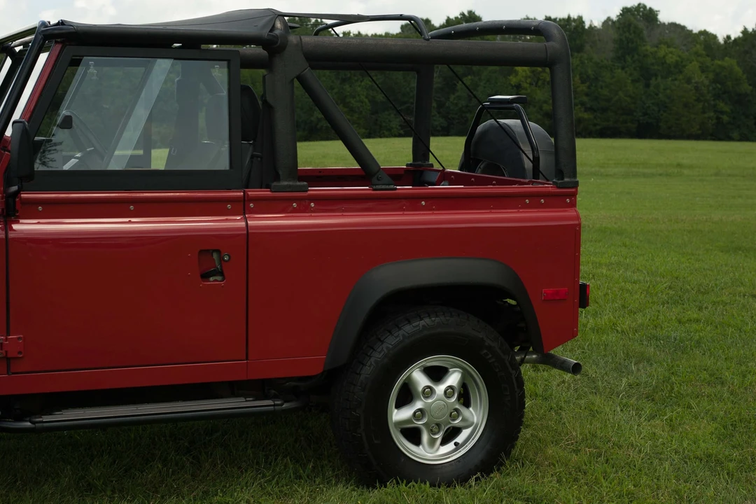 1994 Land Rover Defender 90 - Image 17 of 31