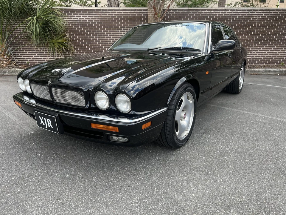 1995 Jaguar X306 XJR - Image 9 of 31