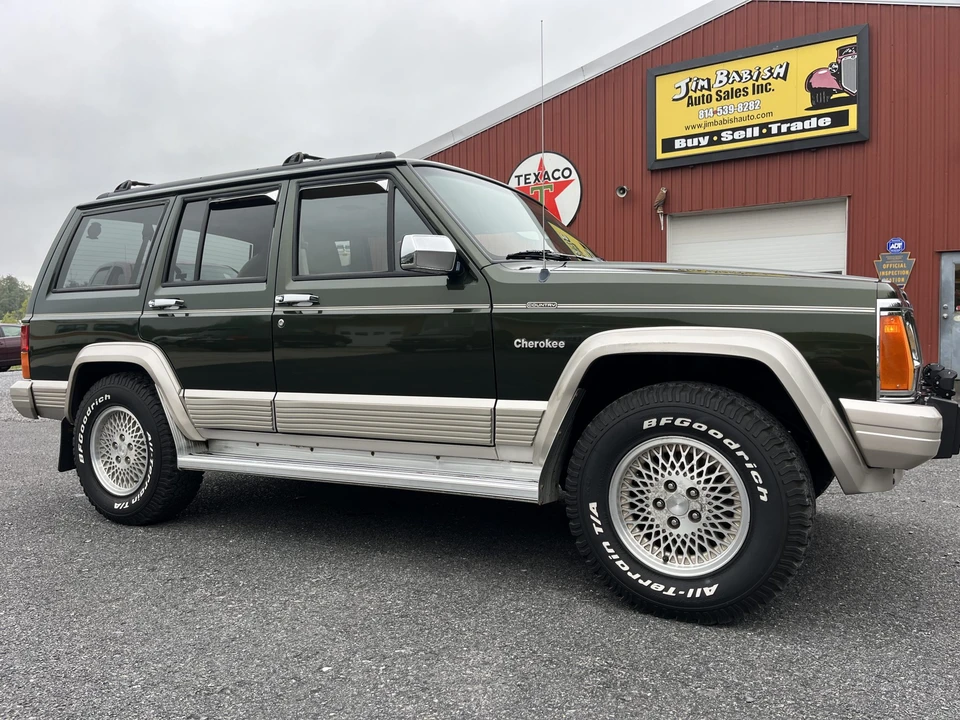 1995 Jeep XJ Cherokee - Image 2 of 31