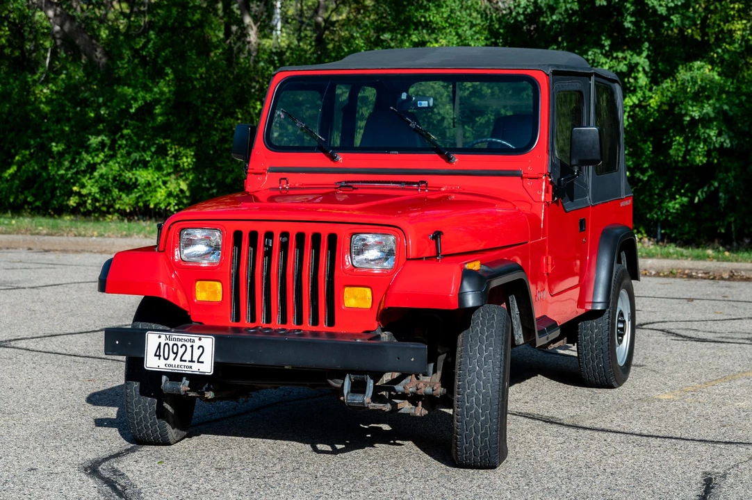 1995 Jeep YJ Wrangler - Image 2 of 31