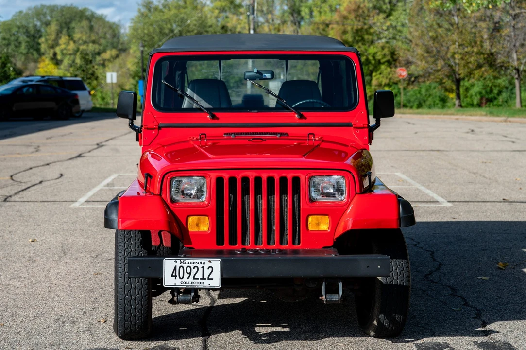 1995 Jeep YJ Wrangler - Image 3 of 31