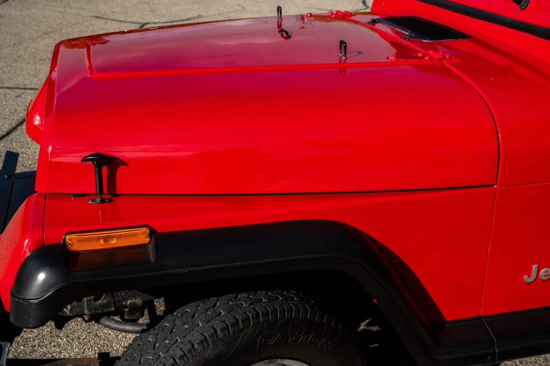 1995 Jeep YJ Wrangler - Image 11 of 31