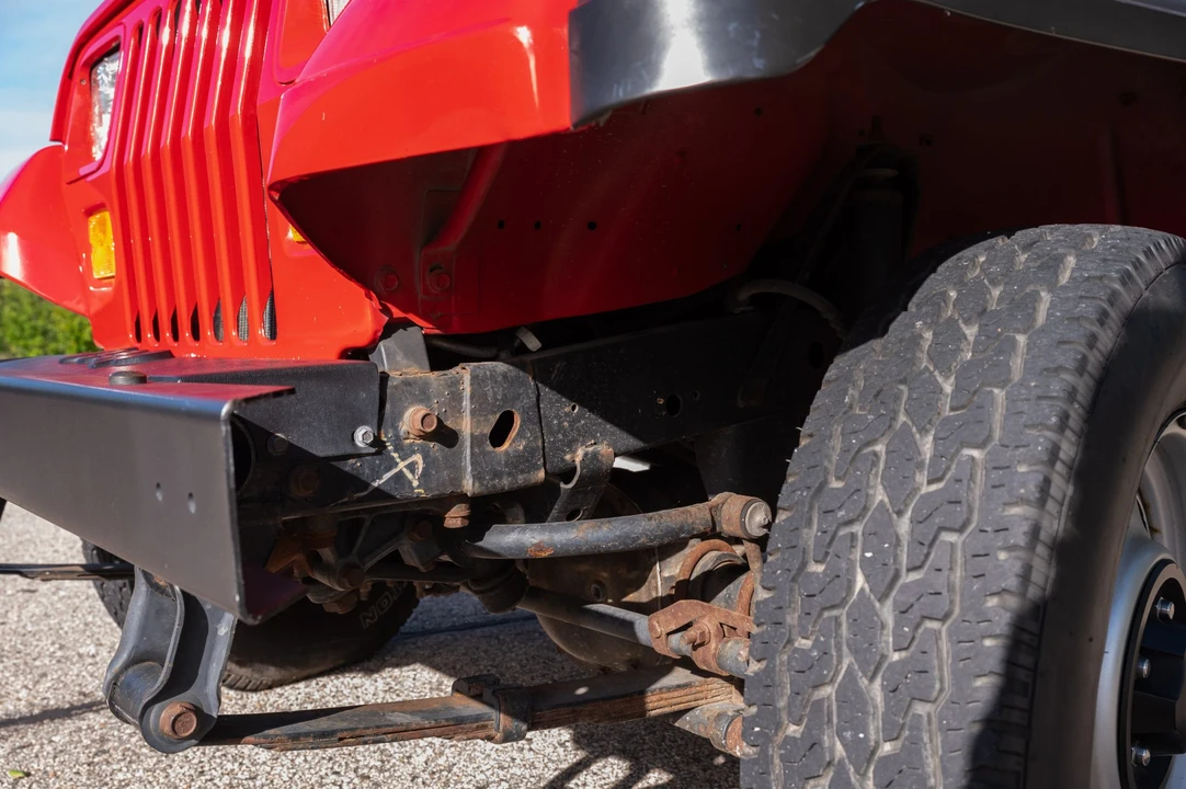 1995 Jeep YJ Wrangler - Image 16 of 31