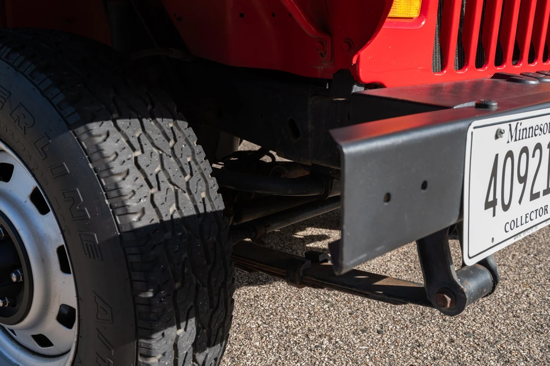 1995 Jeep YJ Wrangler - Image 26 of 31