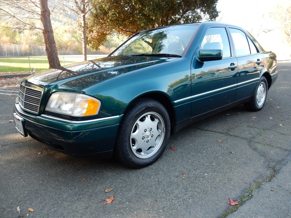 1995 Mercedes-Benz W202 C-Class - Image 3 of 31
