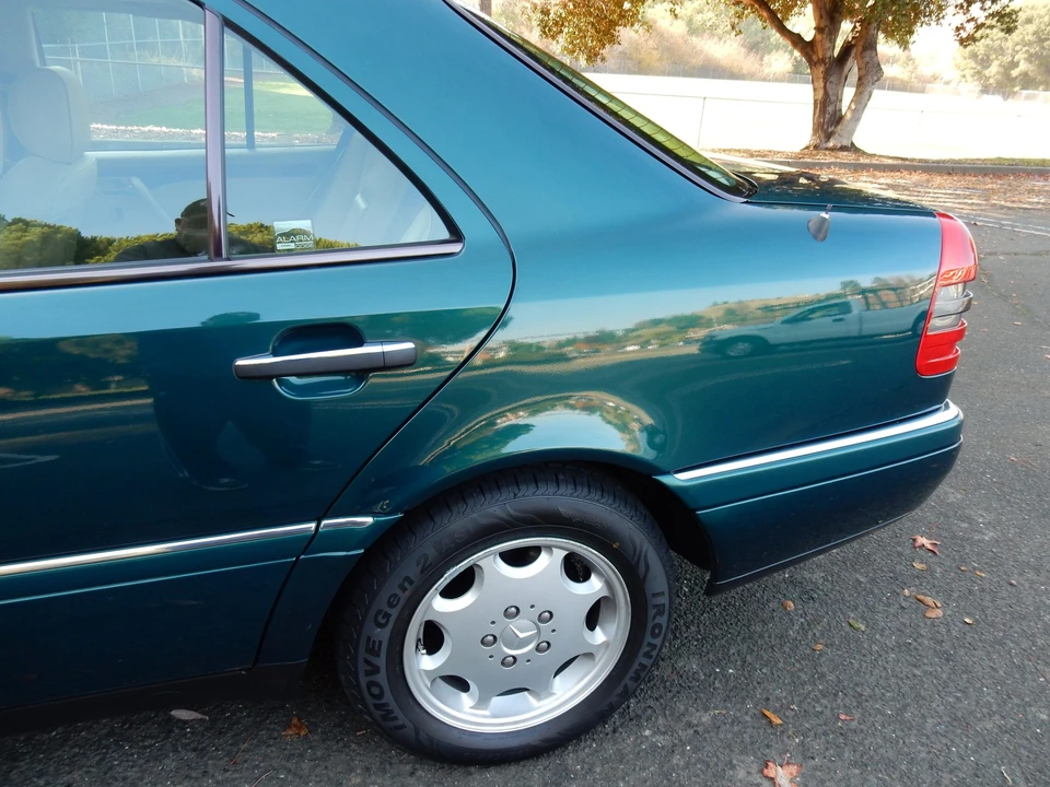 1995 Mercedes-Benz W202 C-Class - Image 19 of 31