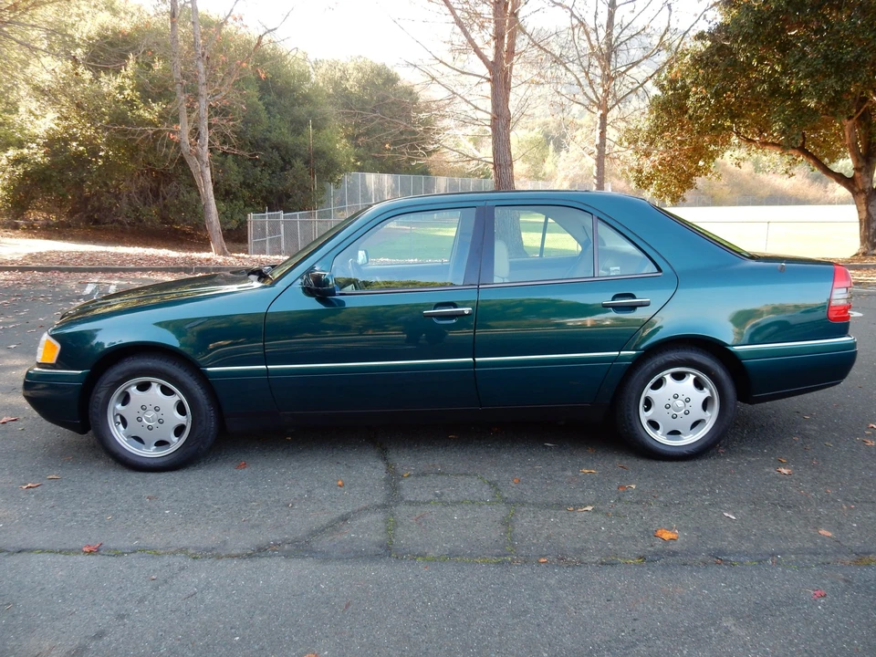 1995 Mercedes-Benz W202 C-Class - Image 4 of 31