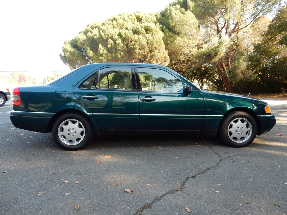 1995 Mercedes-Benz W202 C-Class - Image 7 of 31