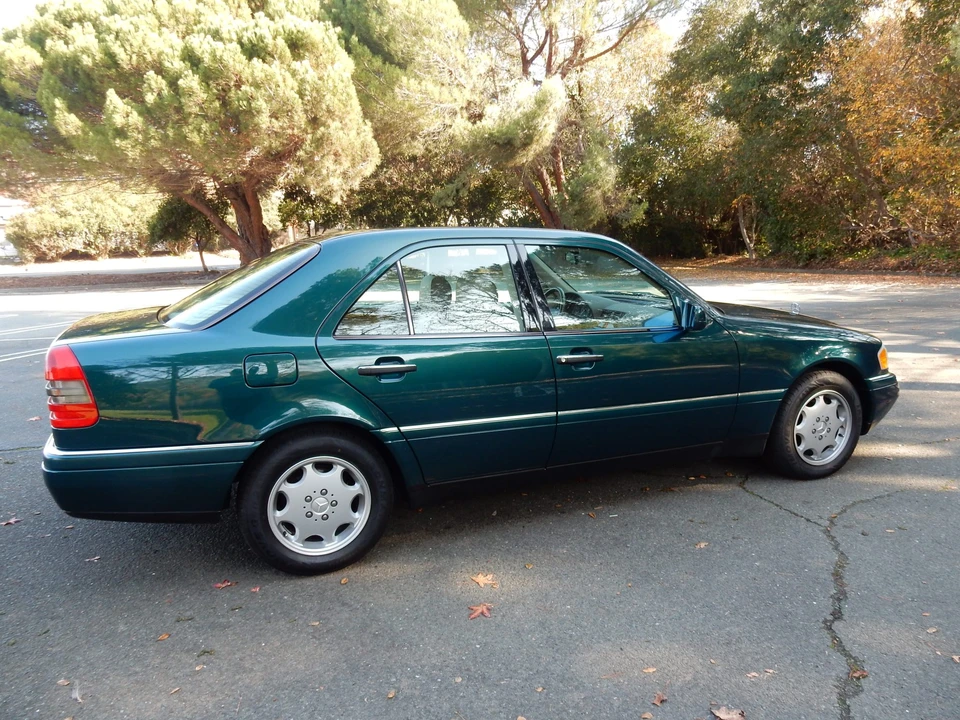 1995 Mercedes-Benz W202 C-Class - Image 6 of 31