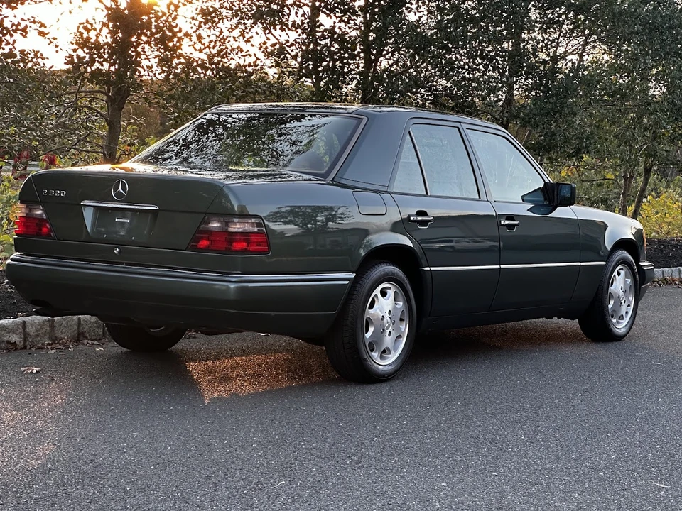 1995 Mercedes-Benz W124 E-Class - Image 9 of 31