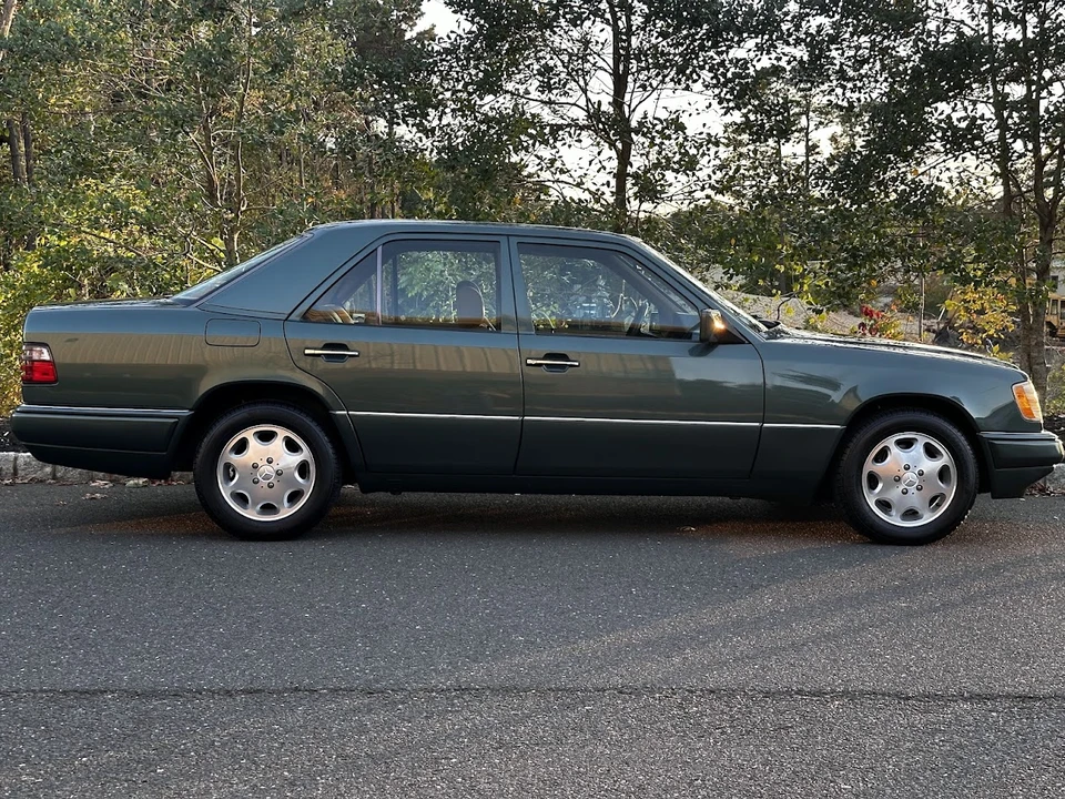 1995 Mercedes-Benz W124 E-Class - Image 5 of 31