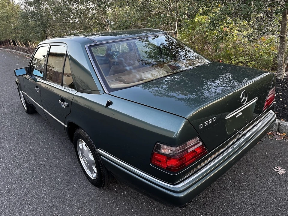 1995 Mercedes-Benz W124 E-Class - Image 31 of 31