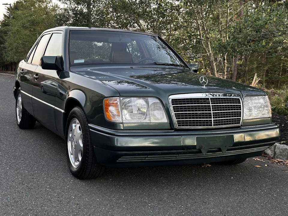 1995 Mercedes-Benz W124 E-Class - Image 17 of 31
