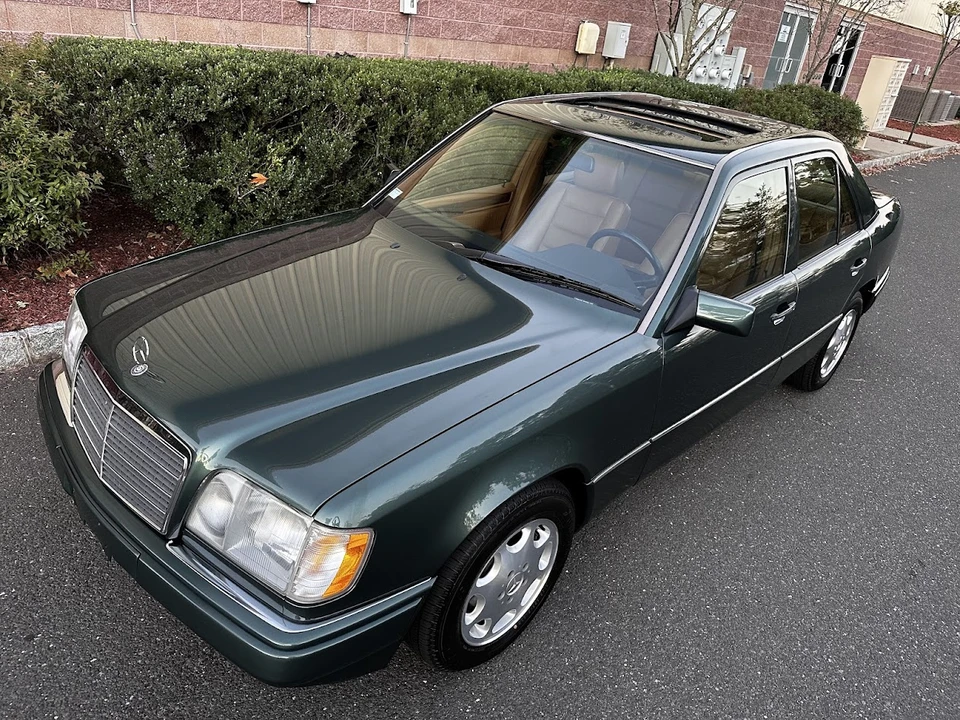 1995 Mercedes-Benz W124 E-Class - Image 15 of 31