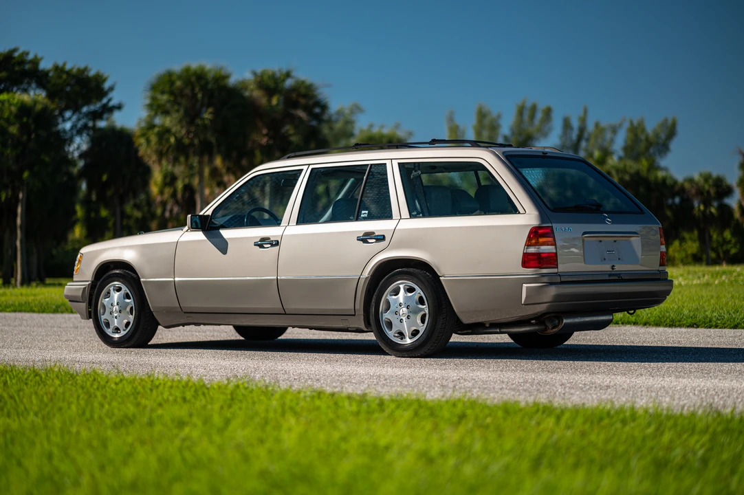 1995 Mercedes-Benz W124 E-Class - Image 21 of 31