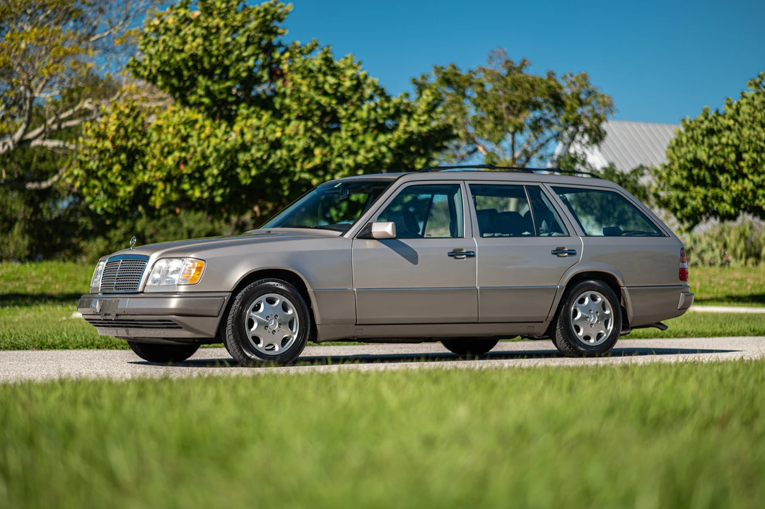 1995 Mercedes-Benz W124 E-Class - Image 24 of 31