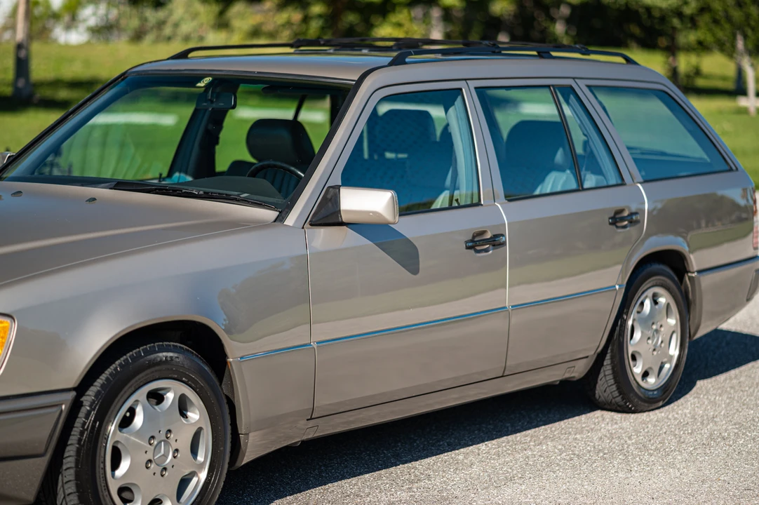 1995 Mercedes-Benz W124 E-Class - Image 31 of 31