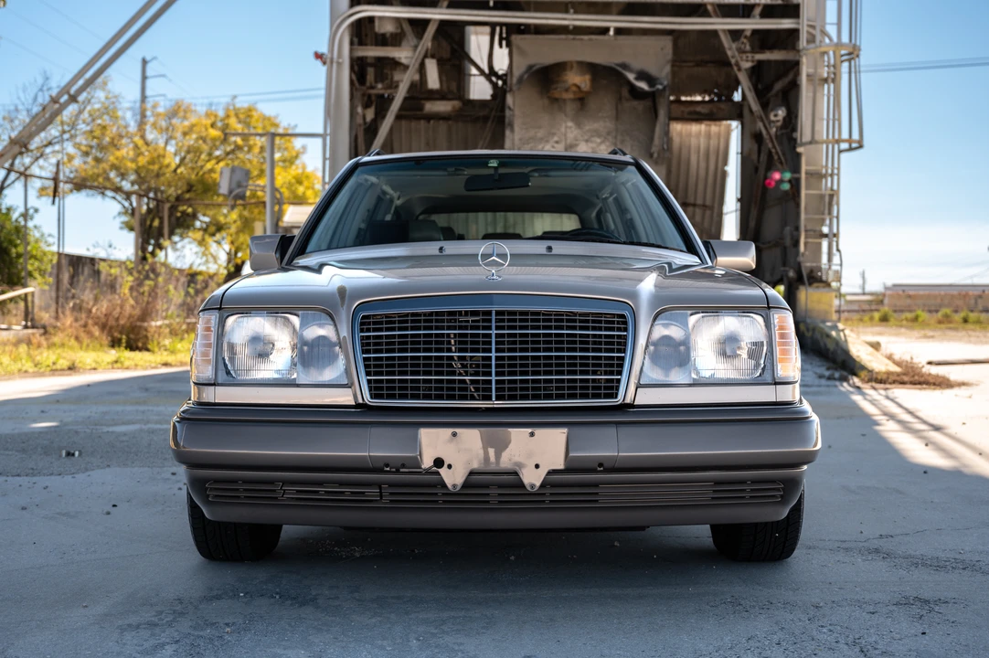 1995 Mercedes-Benz W124 E-Class - Image 6 of 31