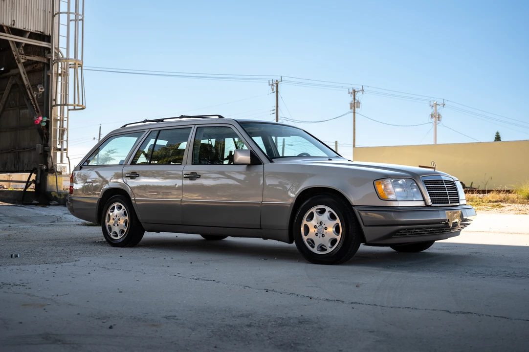 1995 Mercedes-Benz W124 E-Class - Image 9 of 31