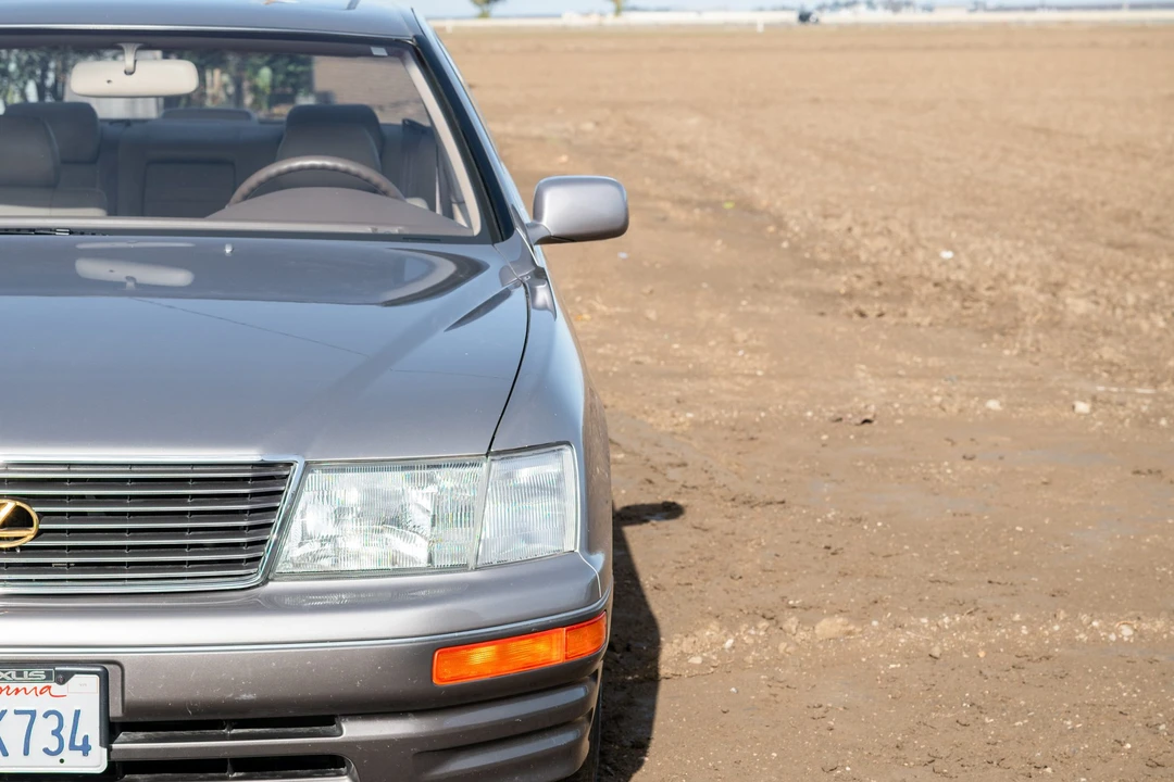 1996 Lexus LS 2nd Gen - Image 17 of 31