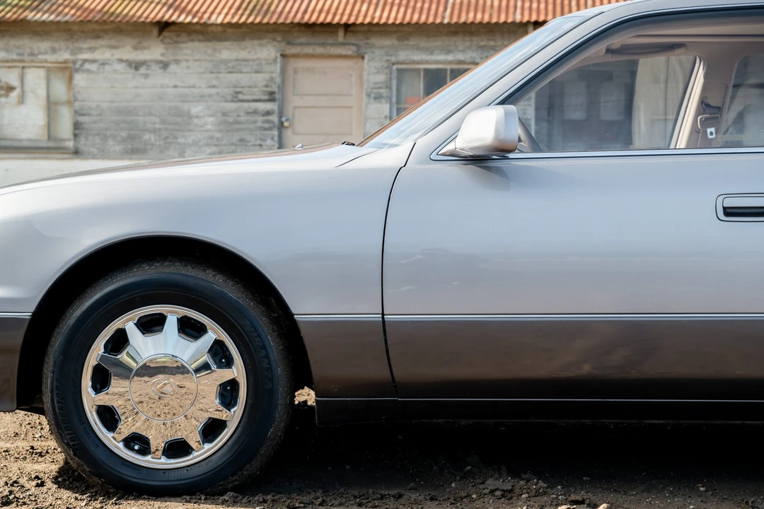 1996 Lexus LS 2nd Gen - Image 9 of 31