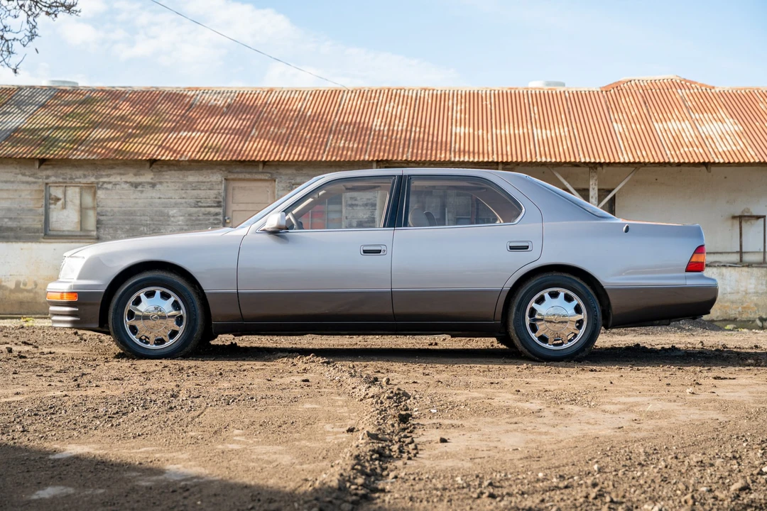 1996 Lexus LS 2nd Gen - Image 8 of 31