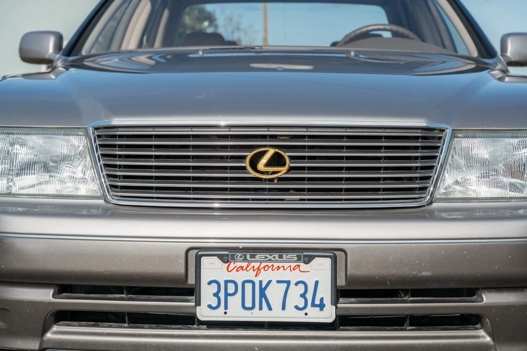 1996 Lexus LS 2nd Gen - Image 19 of 31