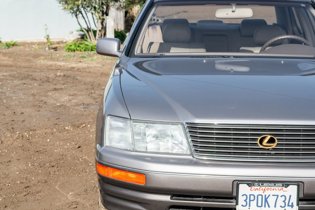 1996 Lexus LS 2nd Gen - Image 16 of 31