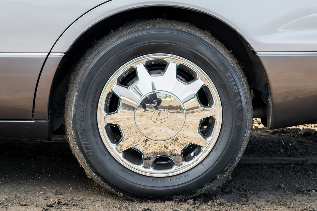 1996 Lexus LS 2nd Gen - Image 31 of 31