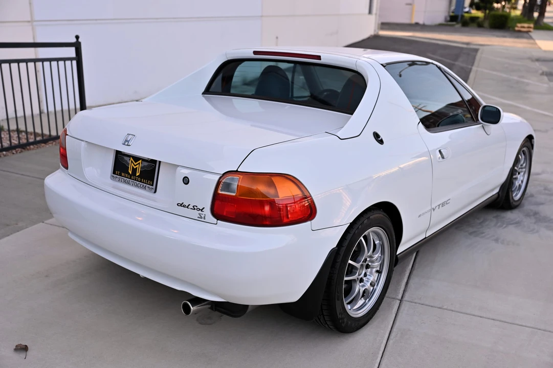 1997 Honda Del Sol - Image 10 of 31