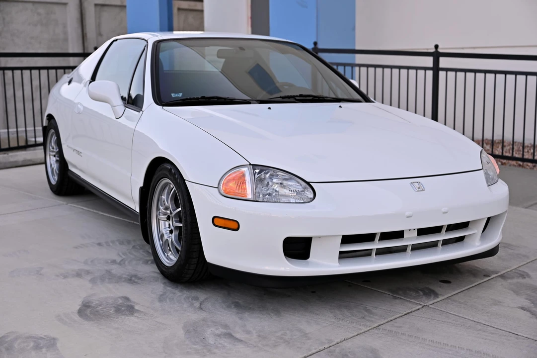 1997 Honda Del Sol - Image 13 of 31