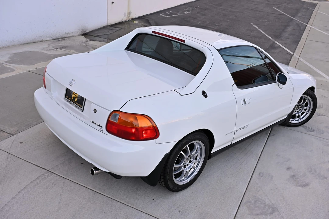 1997 Honda Del Sol - Image 9 of 31