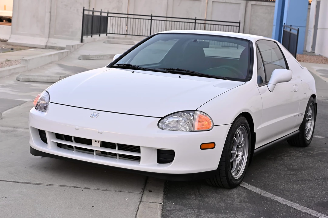 1997 Honda Del Sol - Image 3 of 31