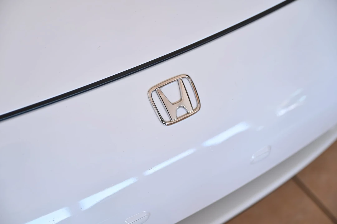 1997 Honda Del Sol - Image 24 of 31