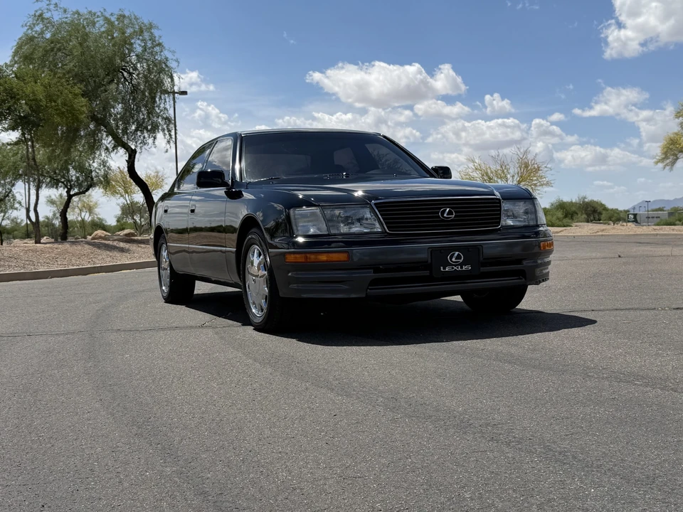 1997 Lexus LS 2nd Gen - Image 14 of 31