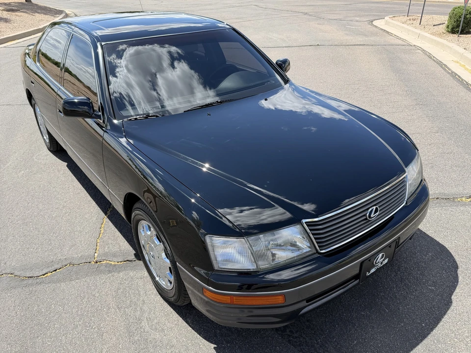 1997 Lexus LS 2nd Gen - Image 18 of 31