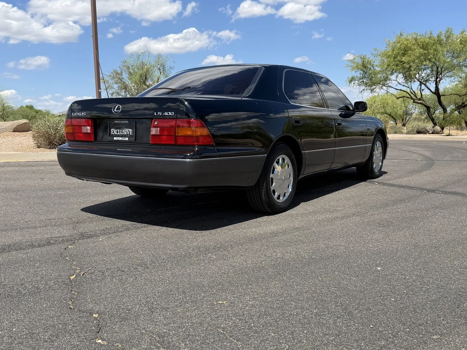 1997 Lexus LS 2nd Gen - Image 11 of 31